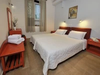 Dryades &amp; Orion Hotel 2*