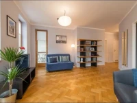 Corner House 3*