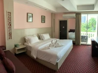 THE ROMEO PALACE  3*