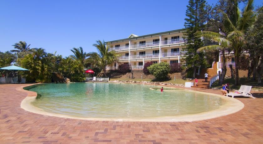 Eurong Beach Resort 3*