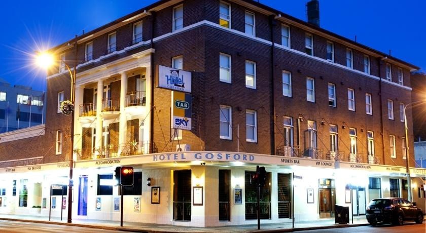 Gosford Hotel 2*