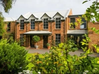 Comfort Inn Port Fairy & Seacombe House 4*