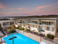 Smiths Beach Resort 4*