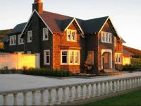 Camp Estate 5*