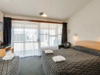 Ocean Beach Hotel 