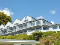 Blue Pacific Apartments 5*