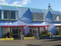 On the Beach Backpackers Lodge 3*