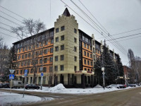 Bogemia Hotel on Vavilov Street
