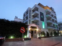 Dolphin Hotel 