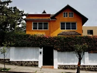 La Casa Amarilla 