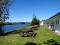 Moon River Motor Inn 3*