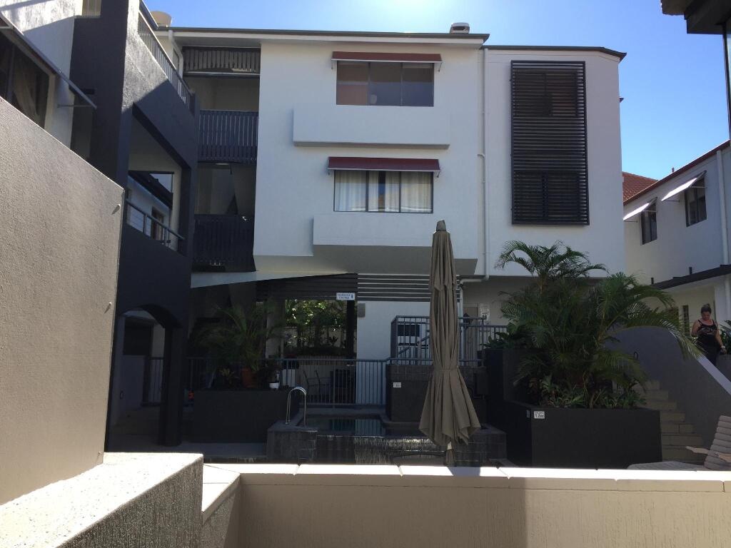 Coolum Beach Resort 4*