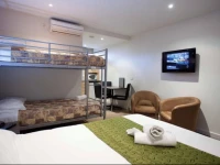 Mansfield Motel 4*