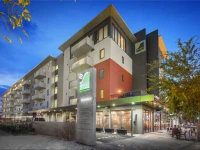Quest Albury 4*