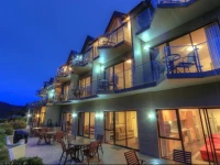 Lantern Apartments 4*