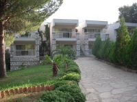 Green Park Suites 