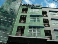 Bloomfield Hotel 3*