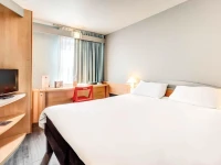 Ibis Agen Centre 2*