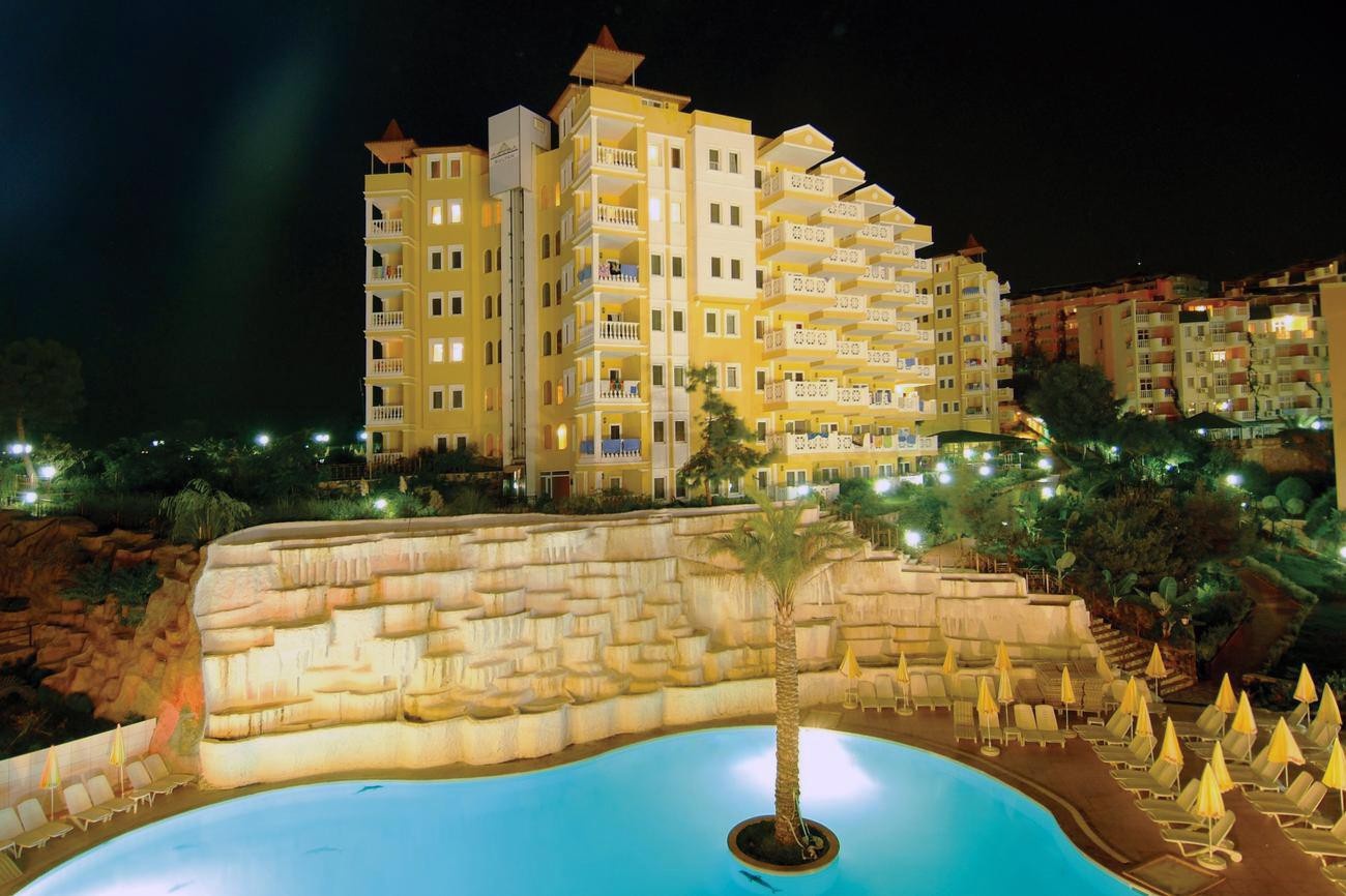Club Sunny World Hotel 4*