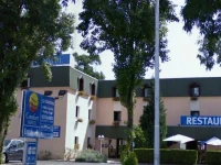 Comfort Hotel Cergy Pontoise 3*