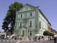 Jicin 3*