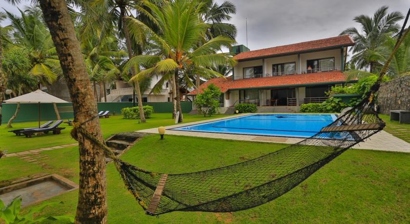Sea Rock Villa Induruwa 3*