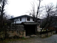 Kapitanova House (РљР°РїРёС‚Р°РЅРѕРІР° РҐР°СѓСЃ)  / Капитановата къща 