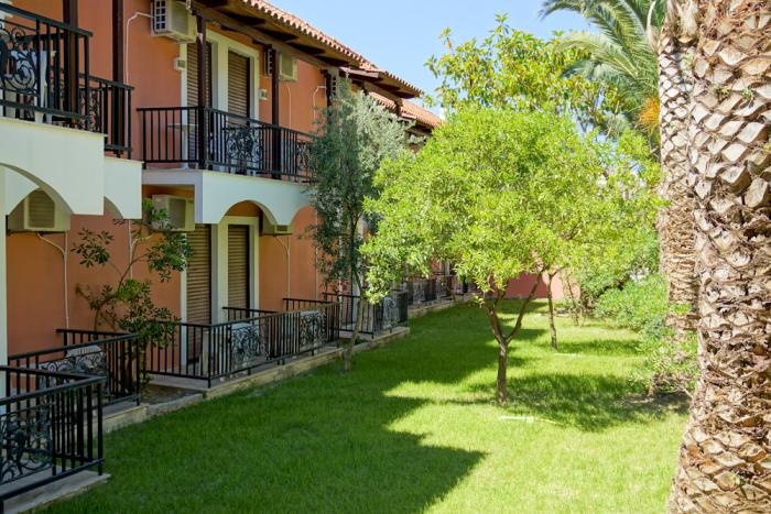 Papillon Hotel Argassi 2*