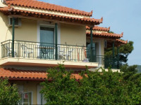 Thalis Rooms