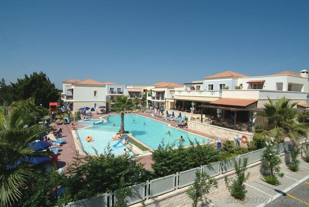 Aegean Houses 4*