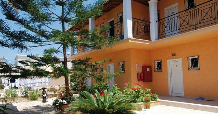 Konstantina Apartments 3*