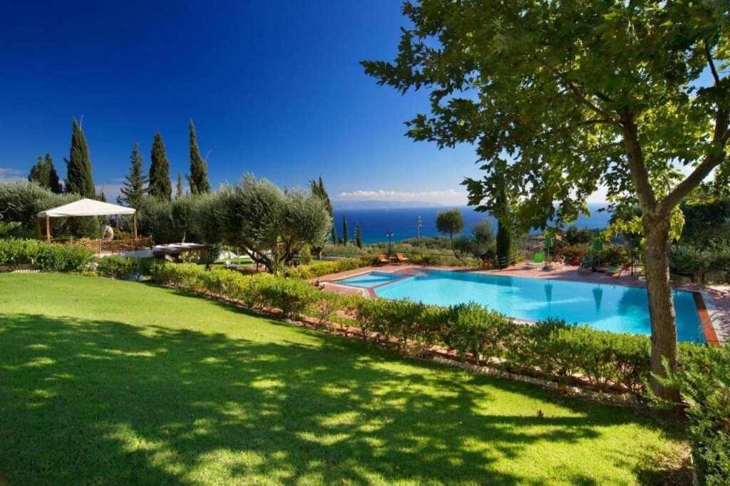 Felix Residence 