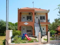 Antigone Apartments 