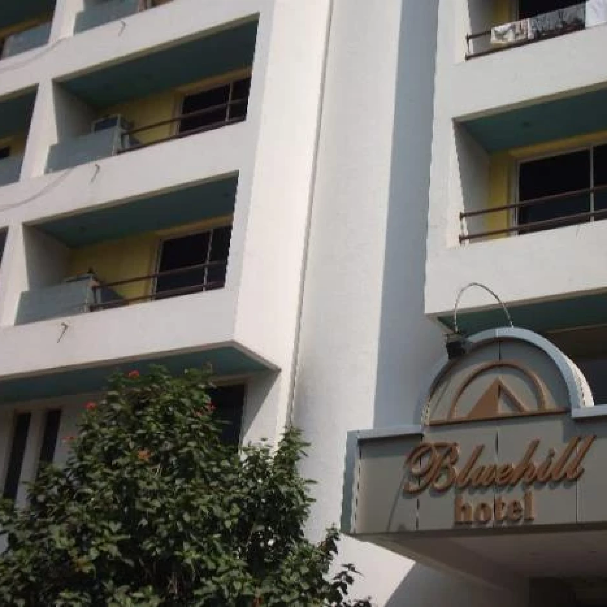 Bluehill Hotel 3*