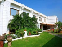 Chariot Beach Resort 4*