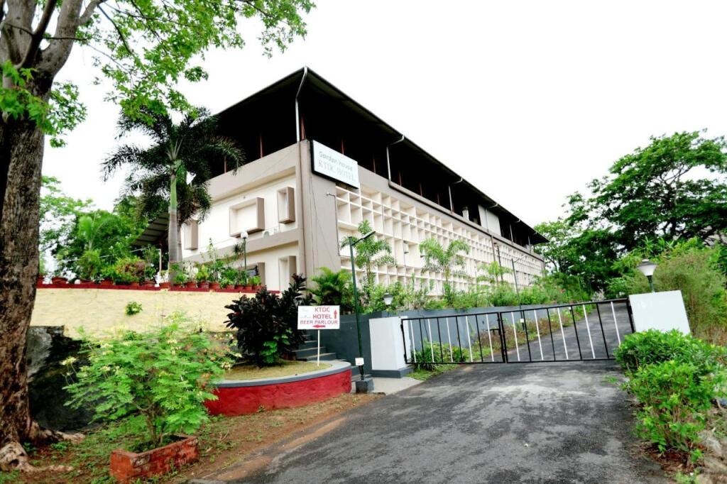 KTDC Garden House Malampuzha Dam 2*