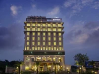 Express Sarovar Portico Surajkund  4*