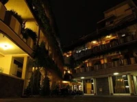 Lestari Hotel Jember / Lestari Hotel & Resto 