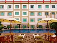 Rocky Plaza Hotel Padang 4*