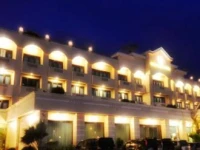 Bumi Senyiur Hotel 4*