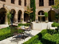 Parador de Chinchon Convent Houses 4*