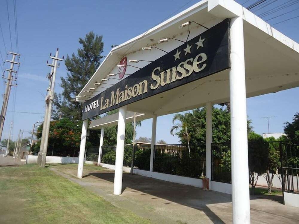 Hotel La Maison Suisse 