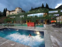 Rimski Dvor 4*