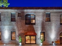 Staybridge Suites Savannah Historic District 