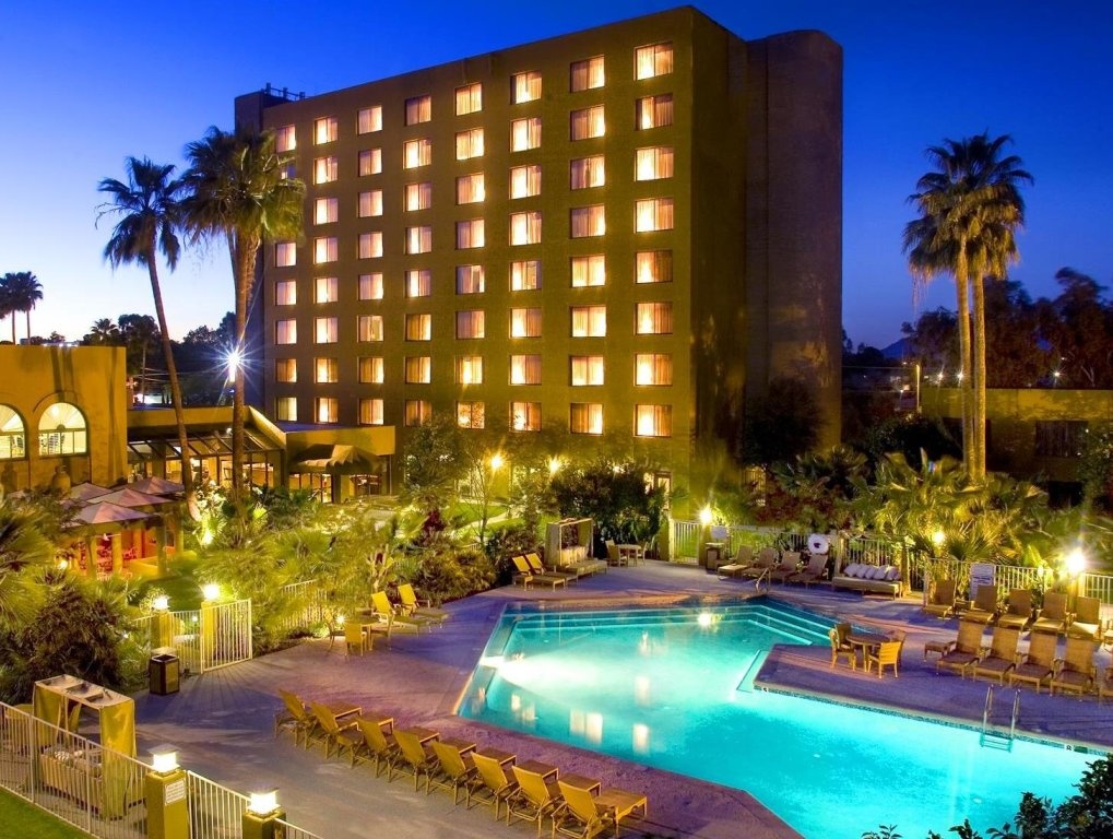 Doubletree by Hilton Tucson - Reid Park 