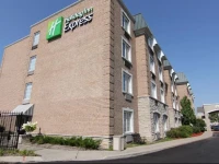 Holiday Inn Express Whitby Oshawa 