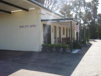 Rose City Motor Inn 3*