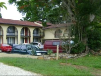 Poinciana Motel 3*
