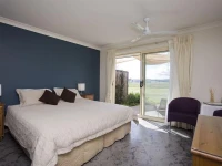 Country Guesthouse Schonegg 4*