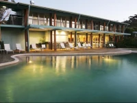 Mobys Beachside Retreat 4*